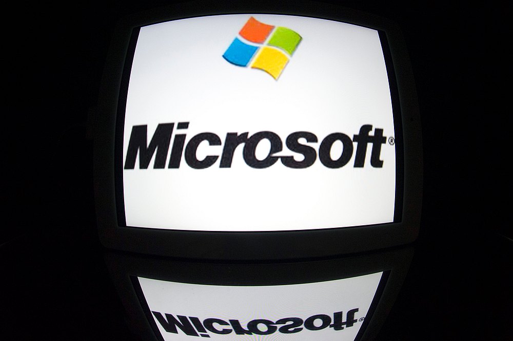 Microsoft joins rivals, bars police use of face recognition tech