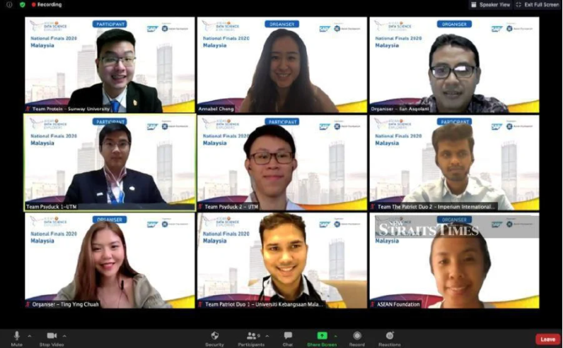 #TECH: Two UTM students become winners of Asean data science competition