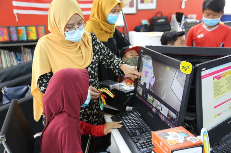 Digi sets up free 4G-powered WiFi to help B40 students in five states