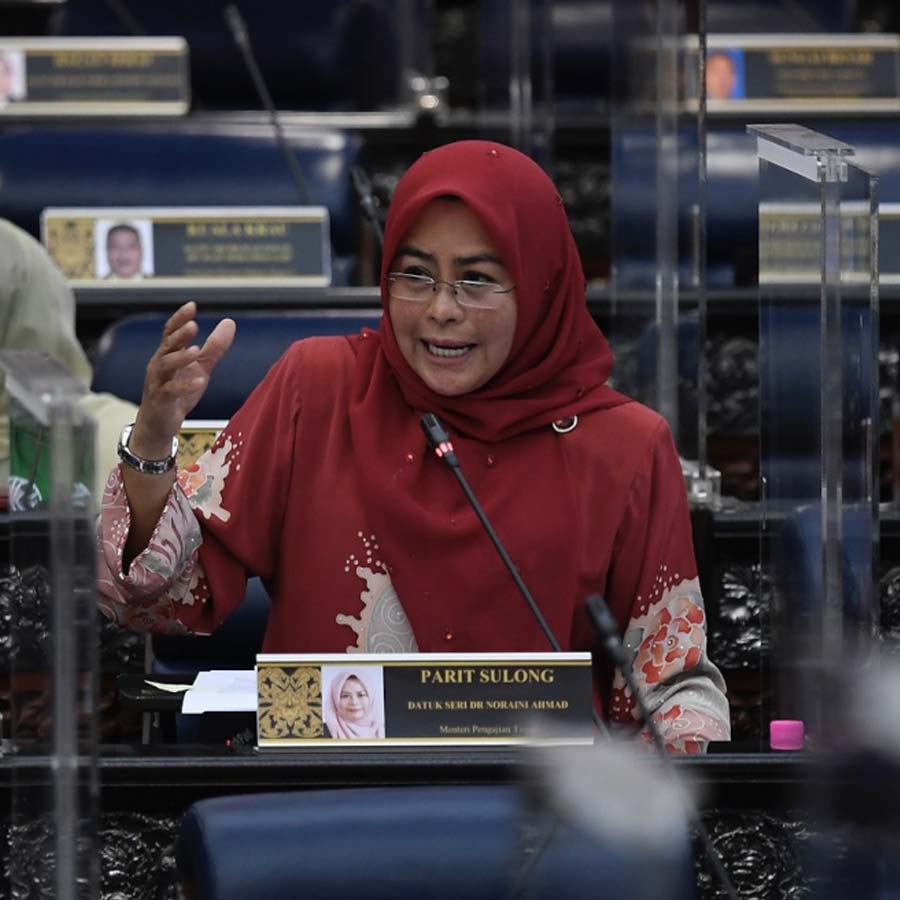 Students of higher learning institutions must master 21st-century skills, says higher education minister