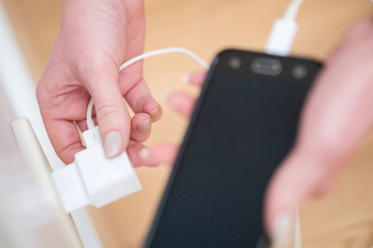 New US study warns generic phone chargers 'can cause burns or electrocutions'