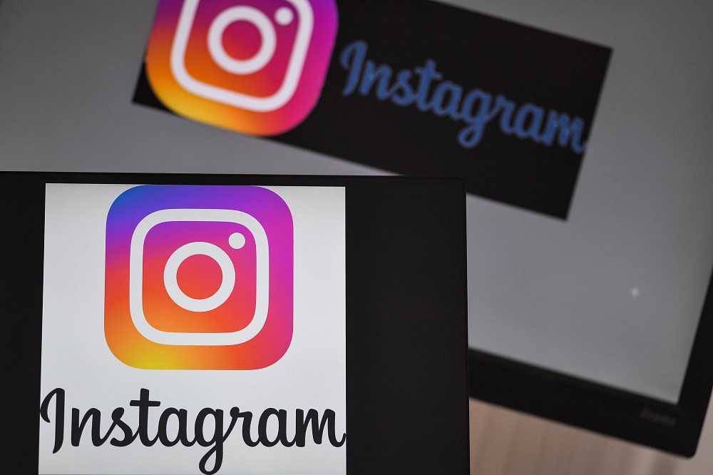 Instagram hides publication like counts globally