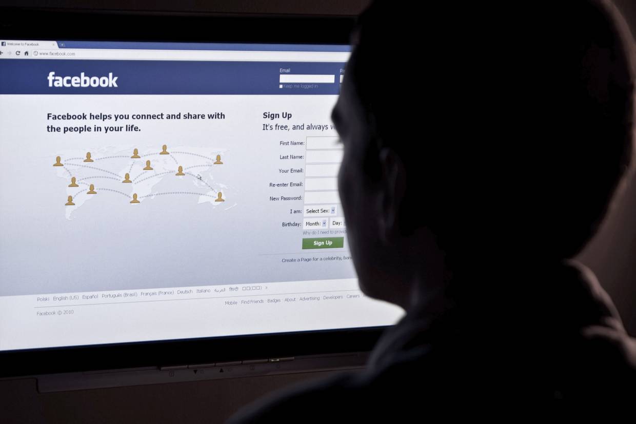 Facebook could be forced to remove videos of violent crime under California proposal
