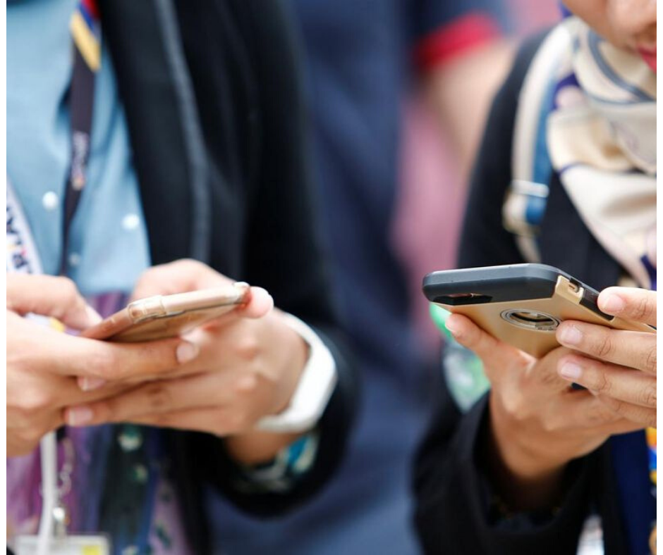 Telcos extend free daily 1GB Internet data to 24 hours