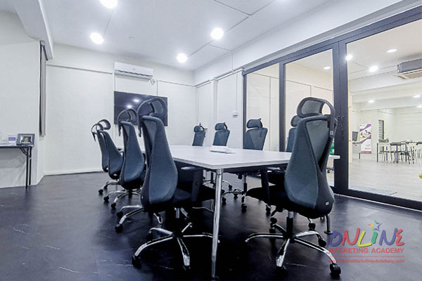 Online Marketing Academy Training Facilities - Training Room 05